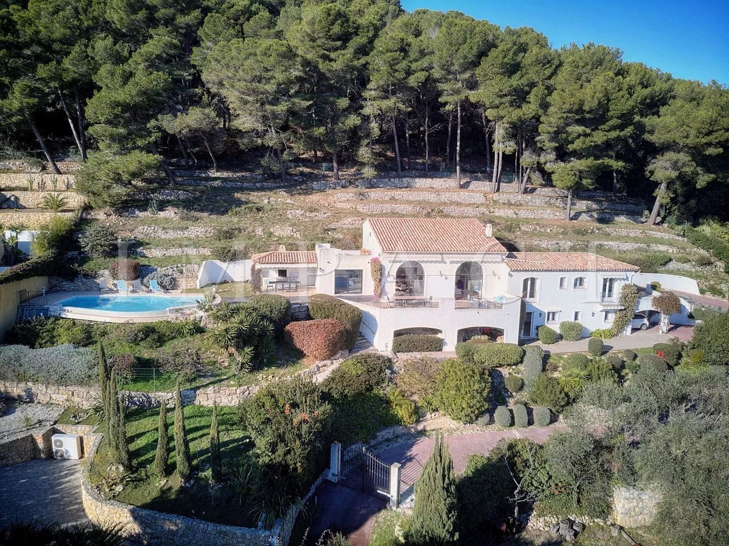 Maison à louer, 243m², Vallauris