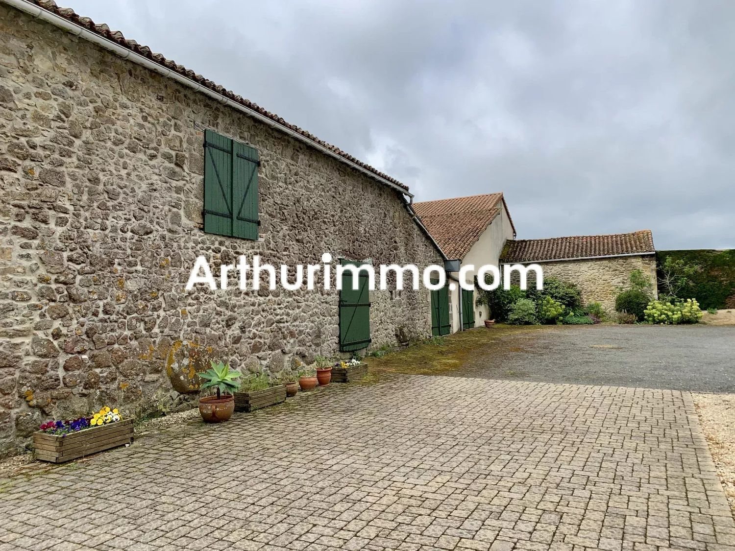 Maison à vendre, 233m², Nueil-les-Aubiers