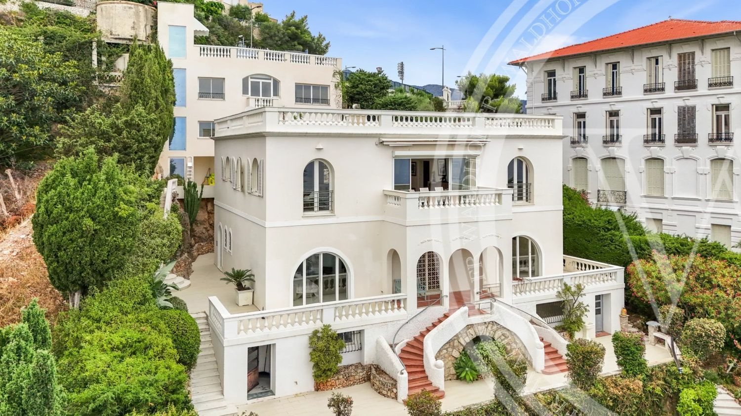 Maison à louer, 250m², Roquebrune-Cap-Martin