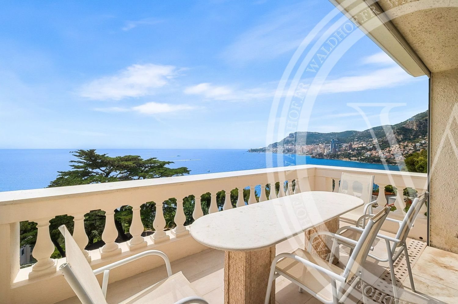 Maison à louer, 250m², Roquebrune-Cap-Martin