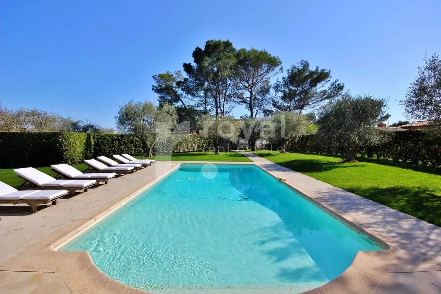 Maison à louer, 340m², Mougins