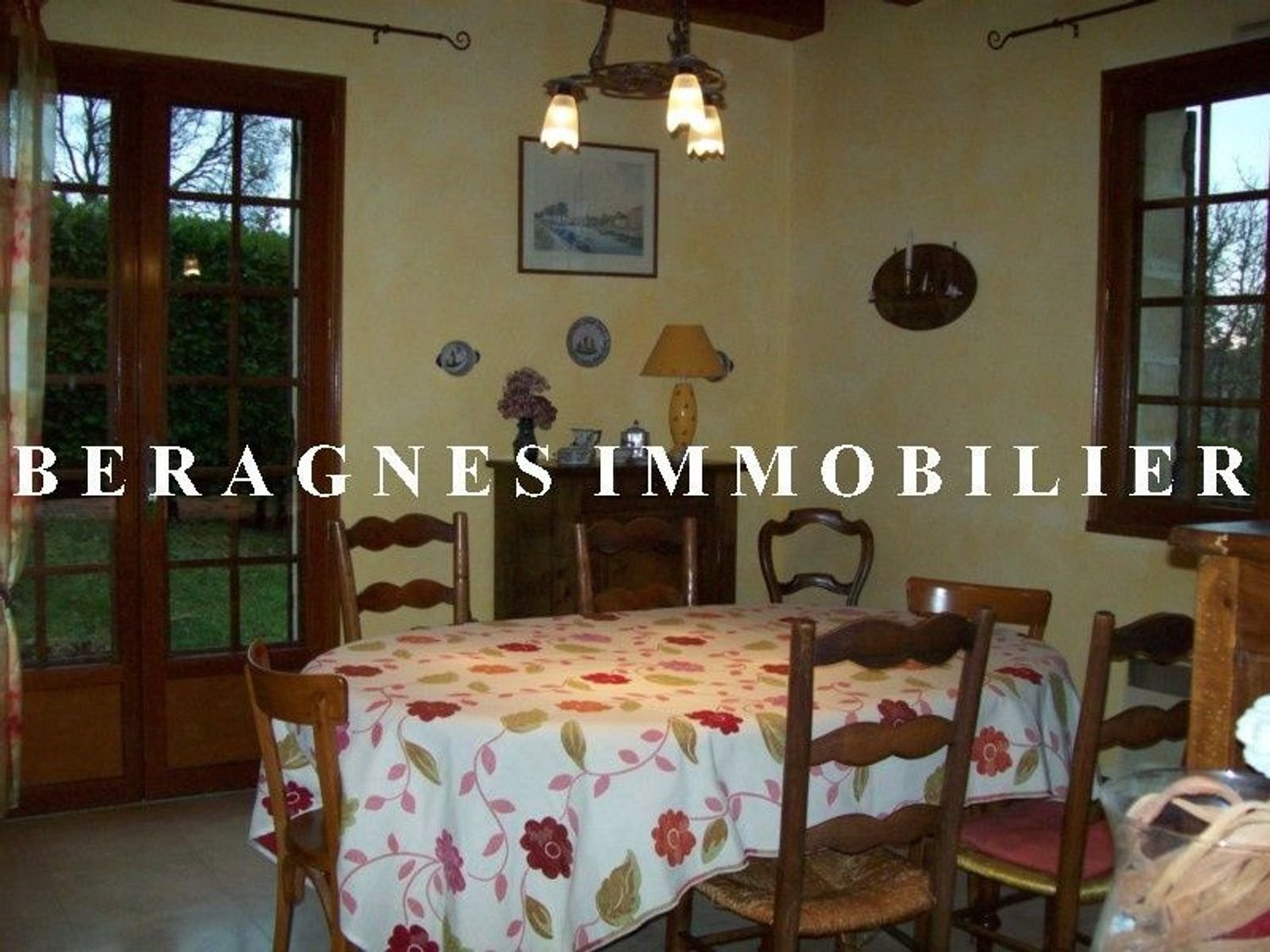 Maison à vendre, 245m², Couze-et-Saint-Front