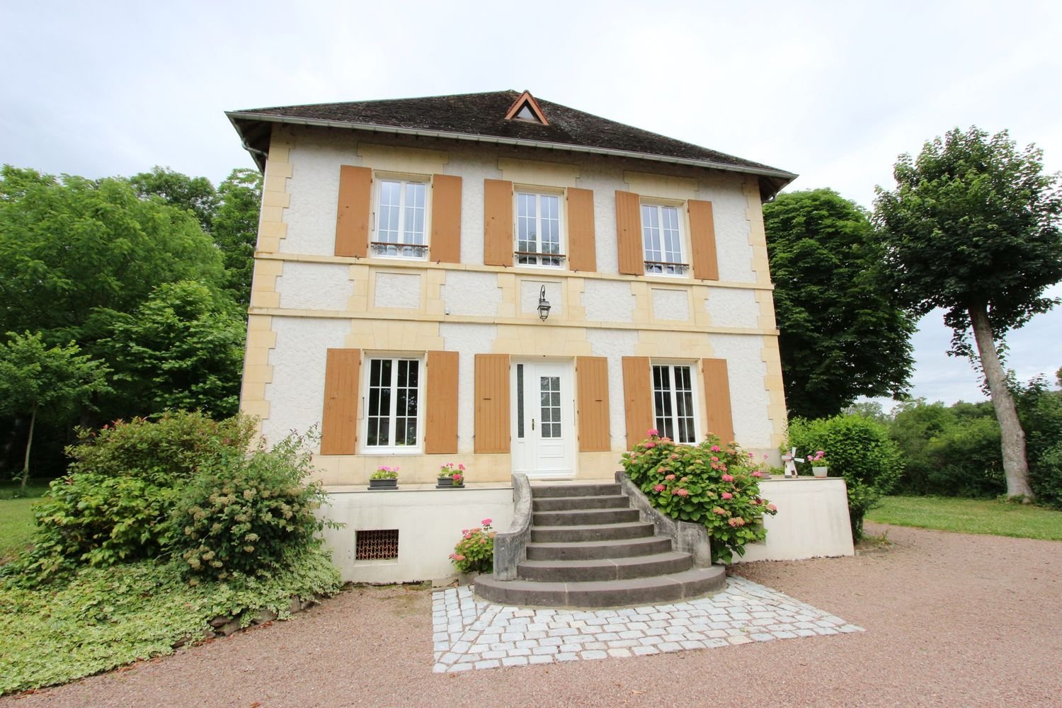 Maison à vendre, 193m², Pougues-les-Eaux