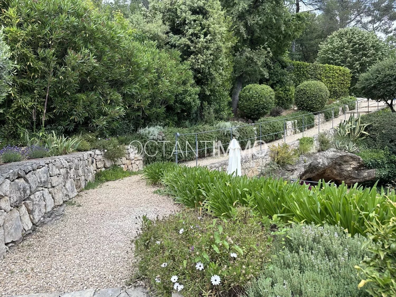 Maison à louer, 132m², Valbonne