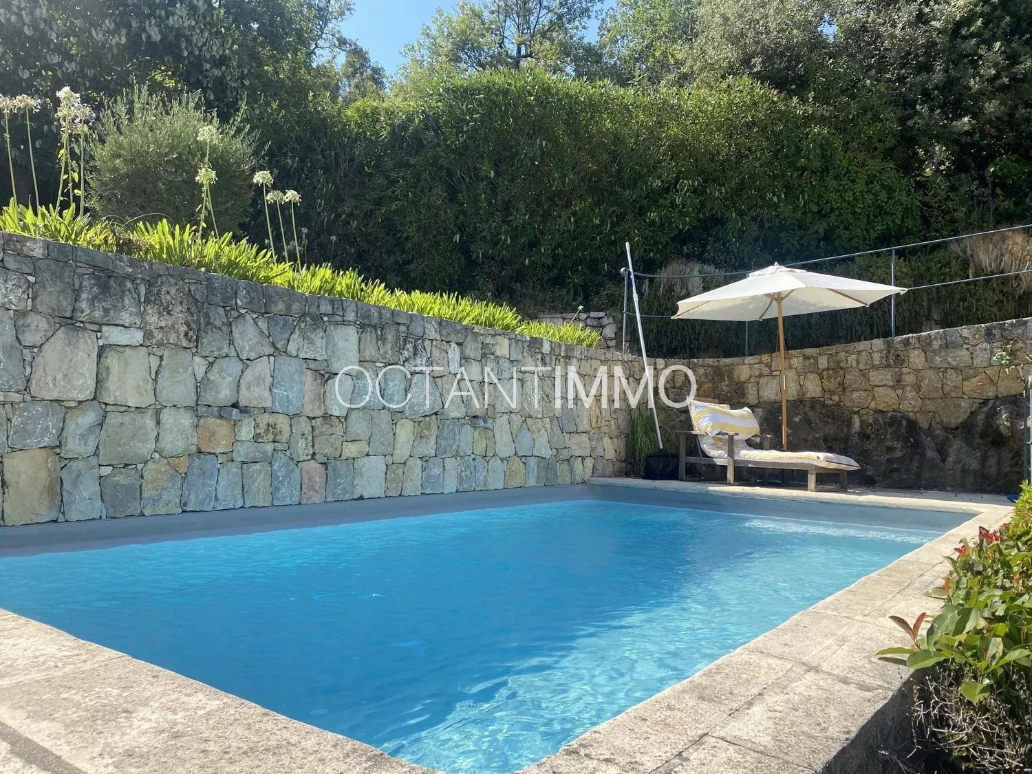 Maison à louer, 132m², Valbonne