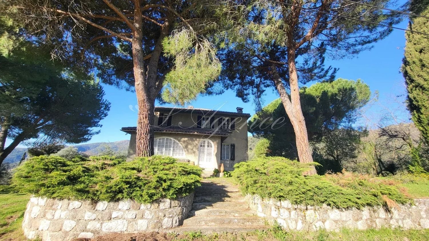 Maison à vendre, 300m², Contes