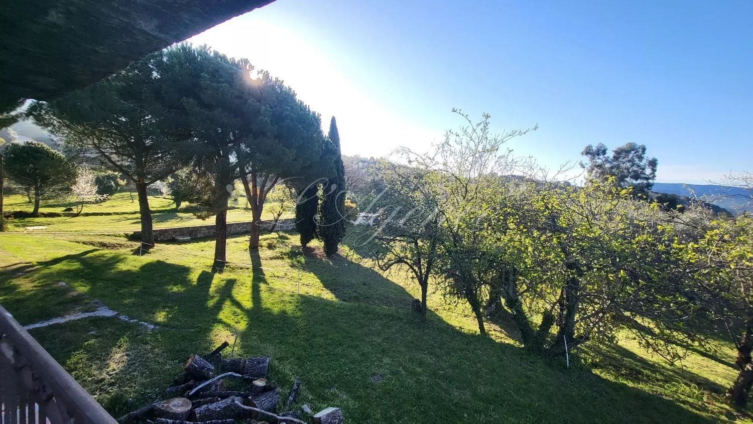 Maison à vendre, 300m², Contes