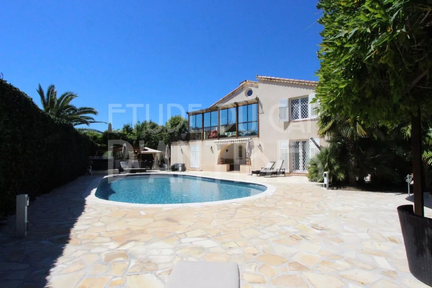 Maison à louer, 200m², Antibes