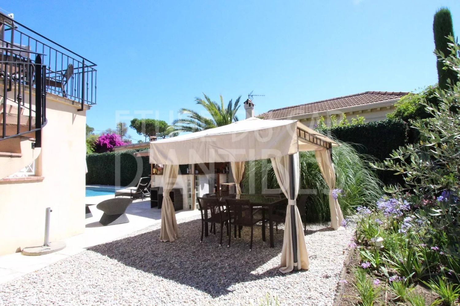 Maison à louer, 200m², Antibes