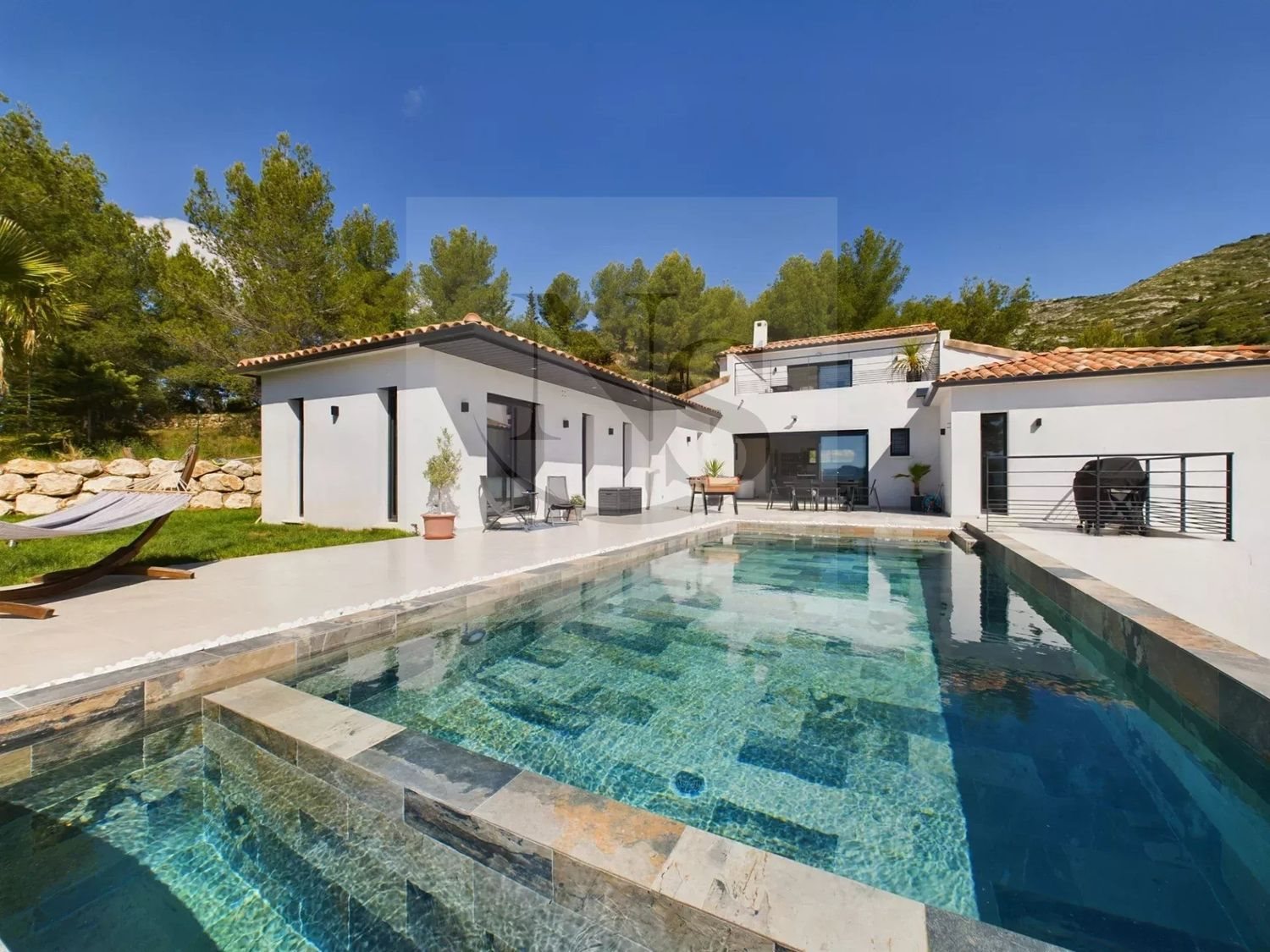 Maison à vendre, 200m², Puyloubier