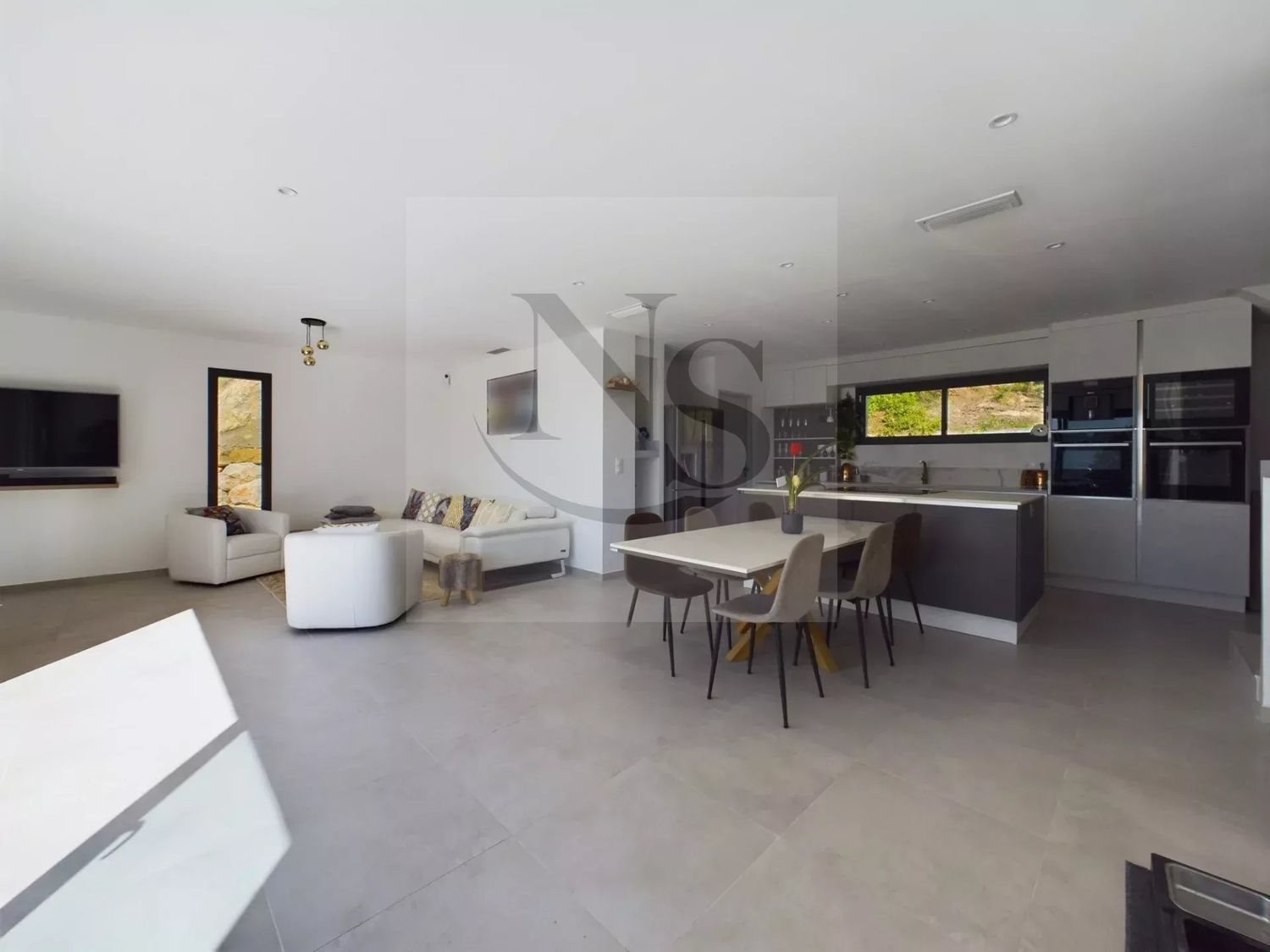 Maison à vendre, 200m², Puyloubier