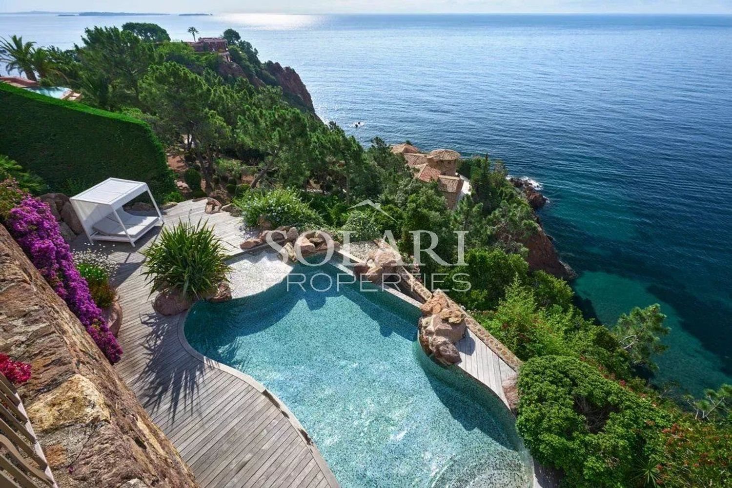 Maison à louer, 300m², Théoule-sur-Mer