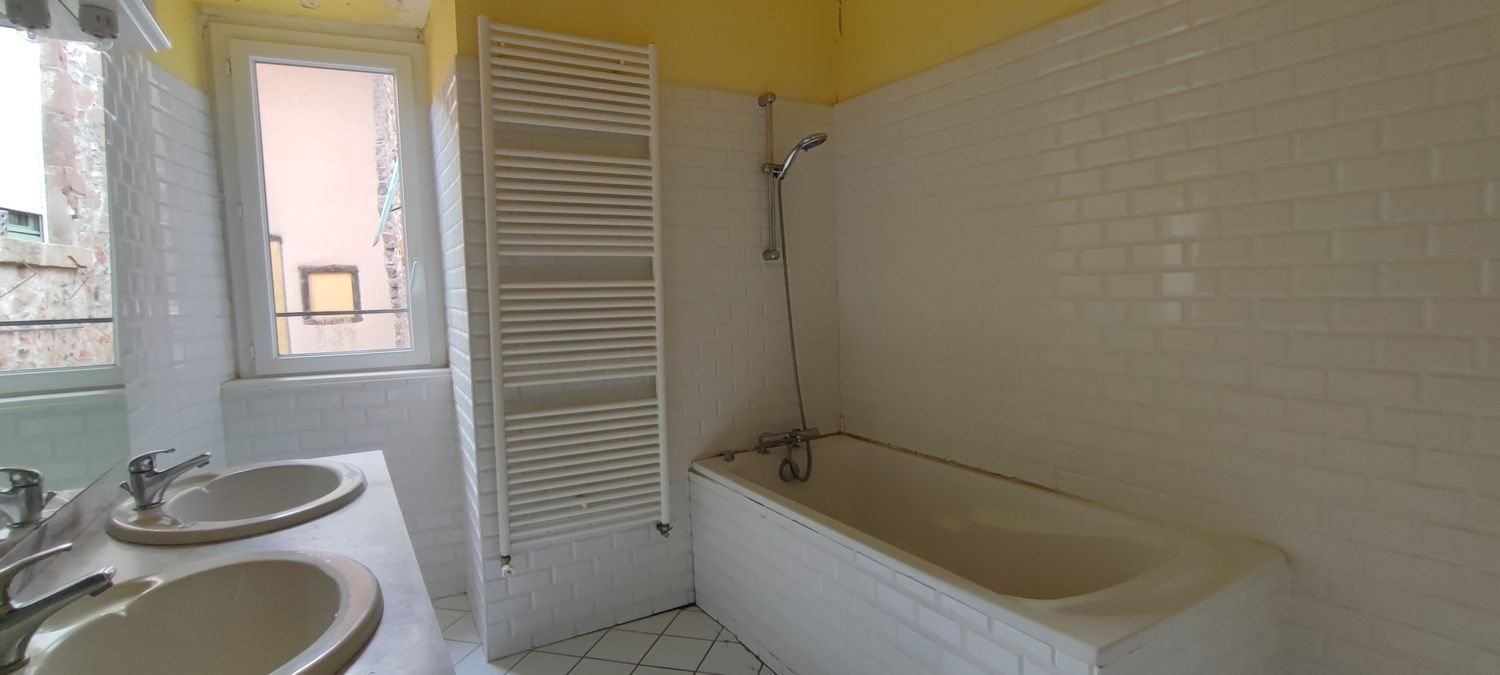 Appartement à louer, 175m², Brioude