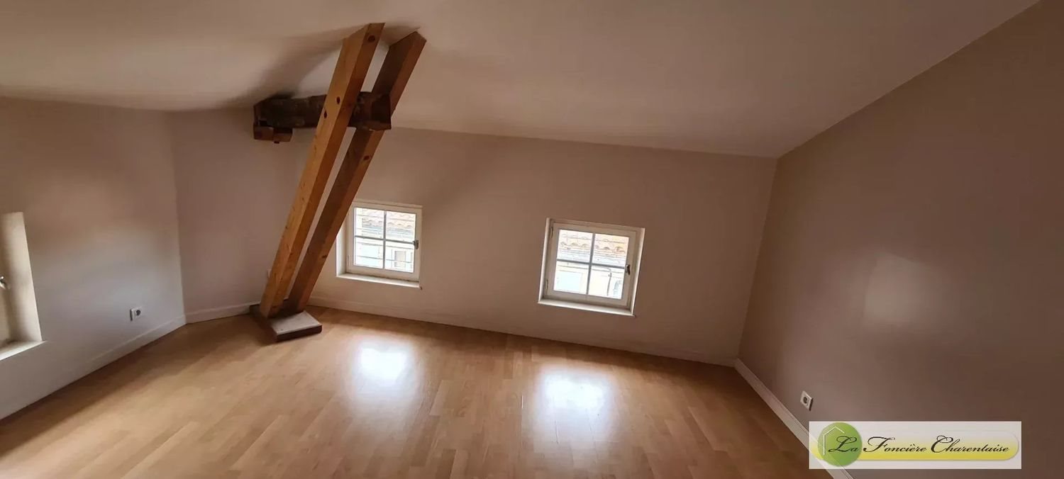 Appartement à louer, 56m², Angoulême