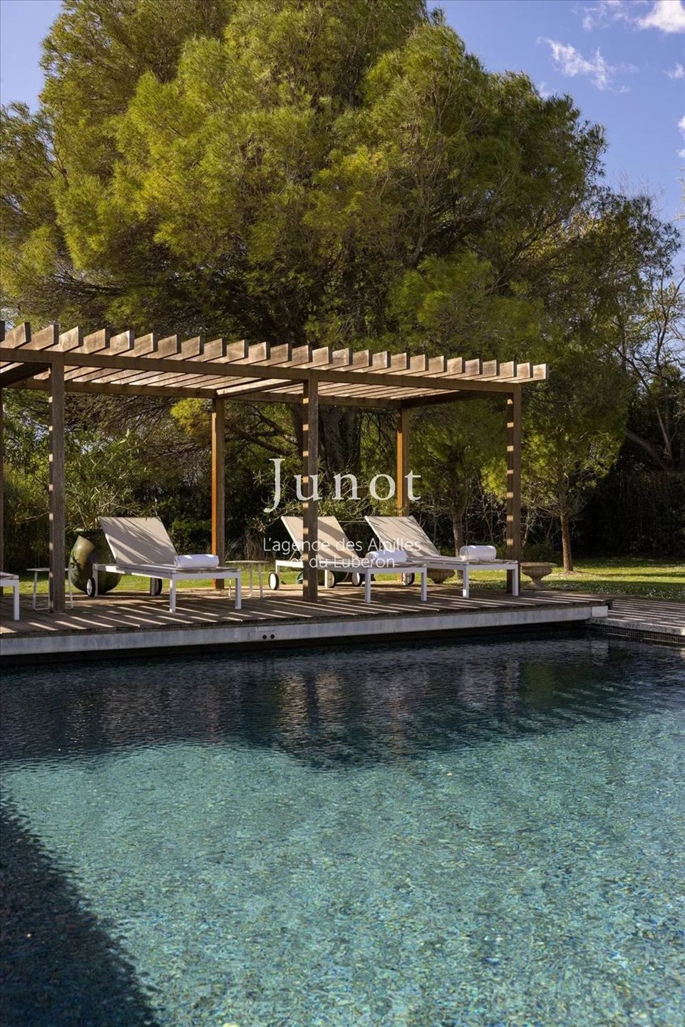 Maison à louer, 1000m², Beaucaire