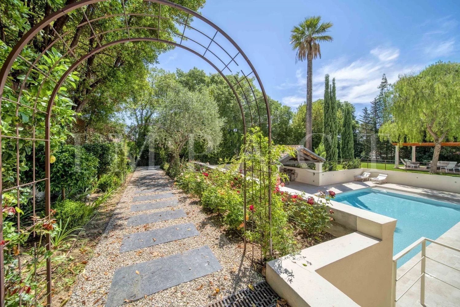 Maison à louer, 650m², Cannes