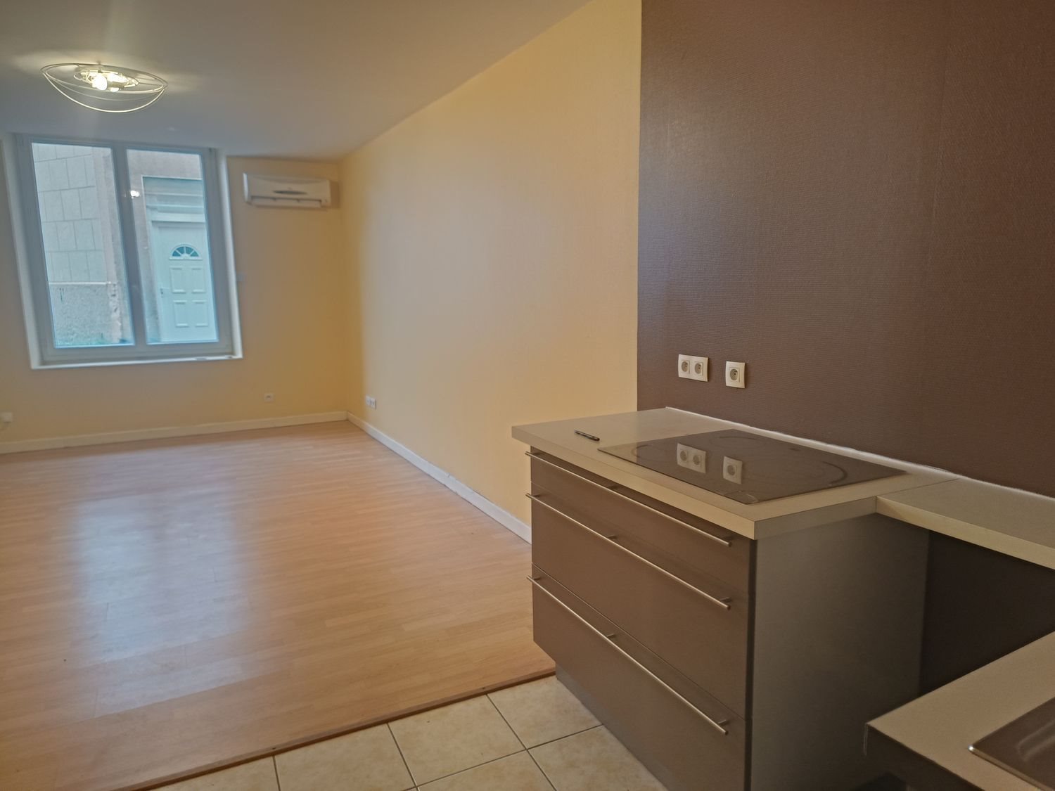 Appartement à vendre, 35m², Roussillon
