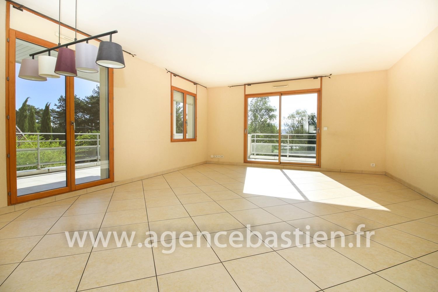 Appartement à vendre, 93m², Divonne-les-Bains