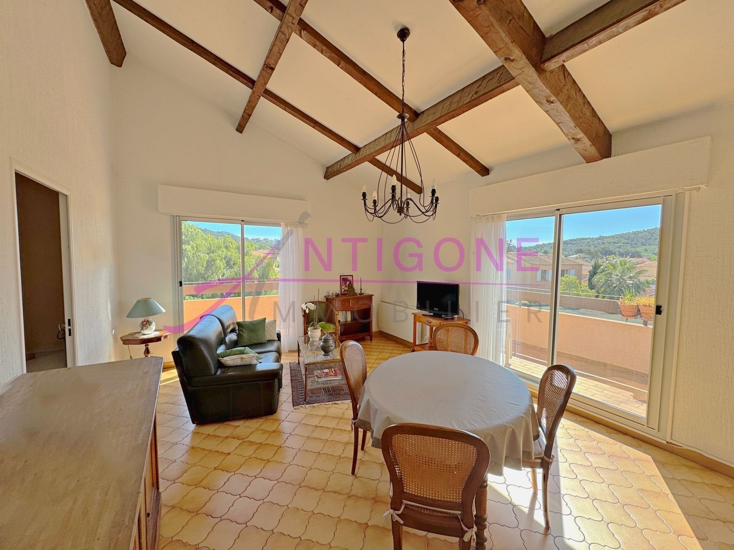 Appartement à vendre, 76m², Sanary-sur-Mer