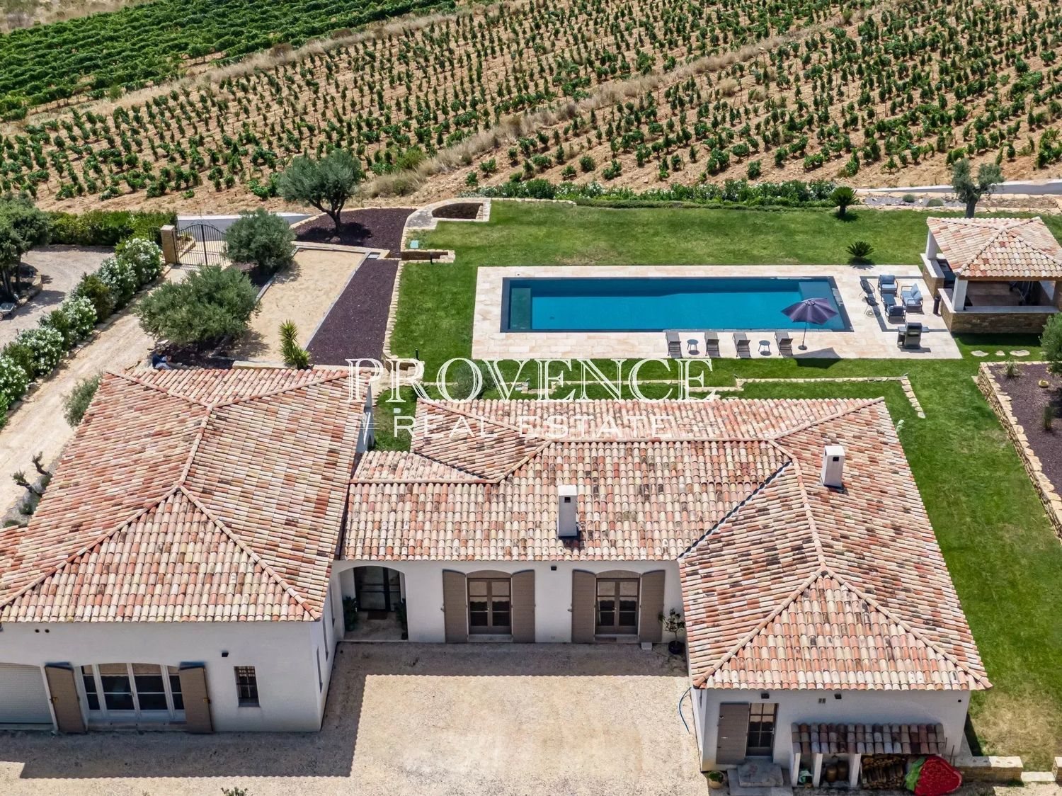 Maison à louer, 262m², La Cadière-d'Azur