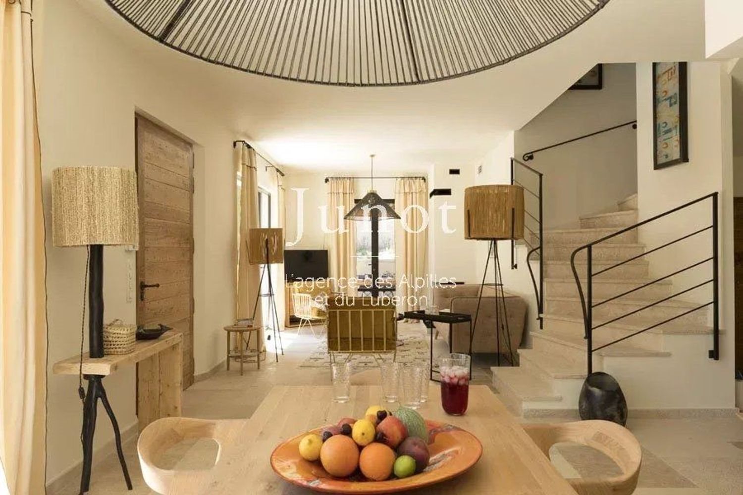 Maison à louer, 150m², Saint-Rémy-de-Provence