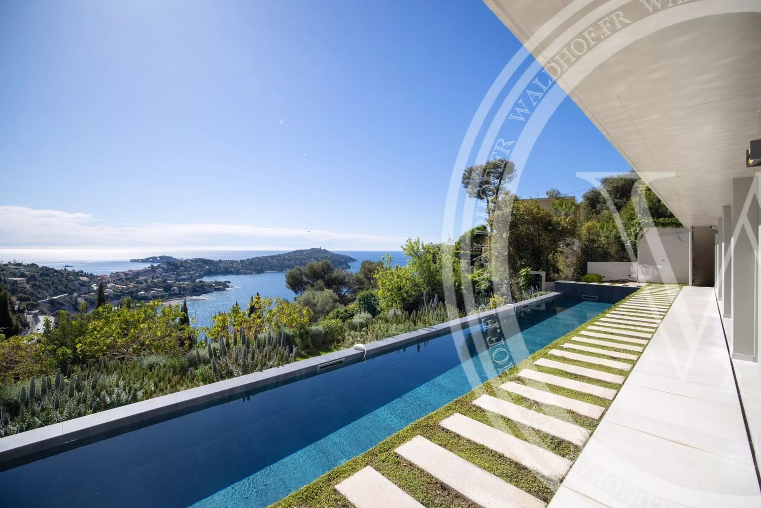 Maison à louer, 330m², Villefranche-sur-Mer