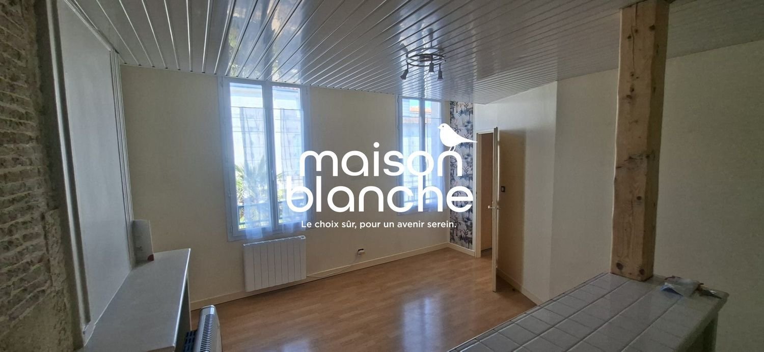 Appartement à louer, 38m², Rochefort