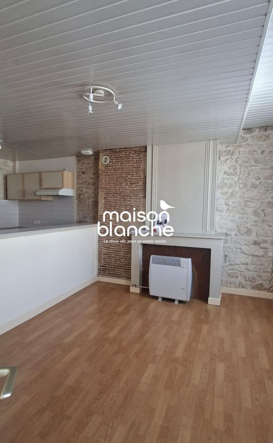 Appartement à louer, 38m², Rochefort