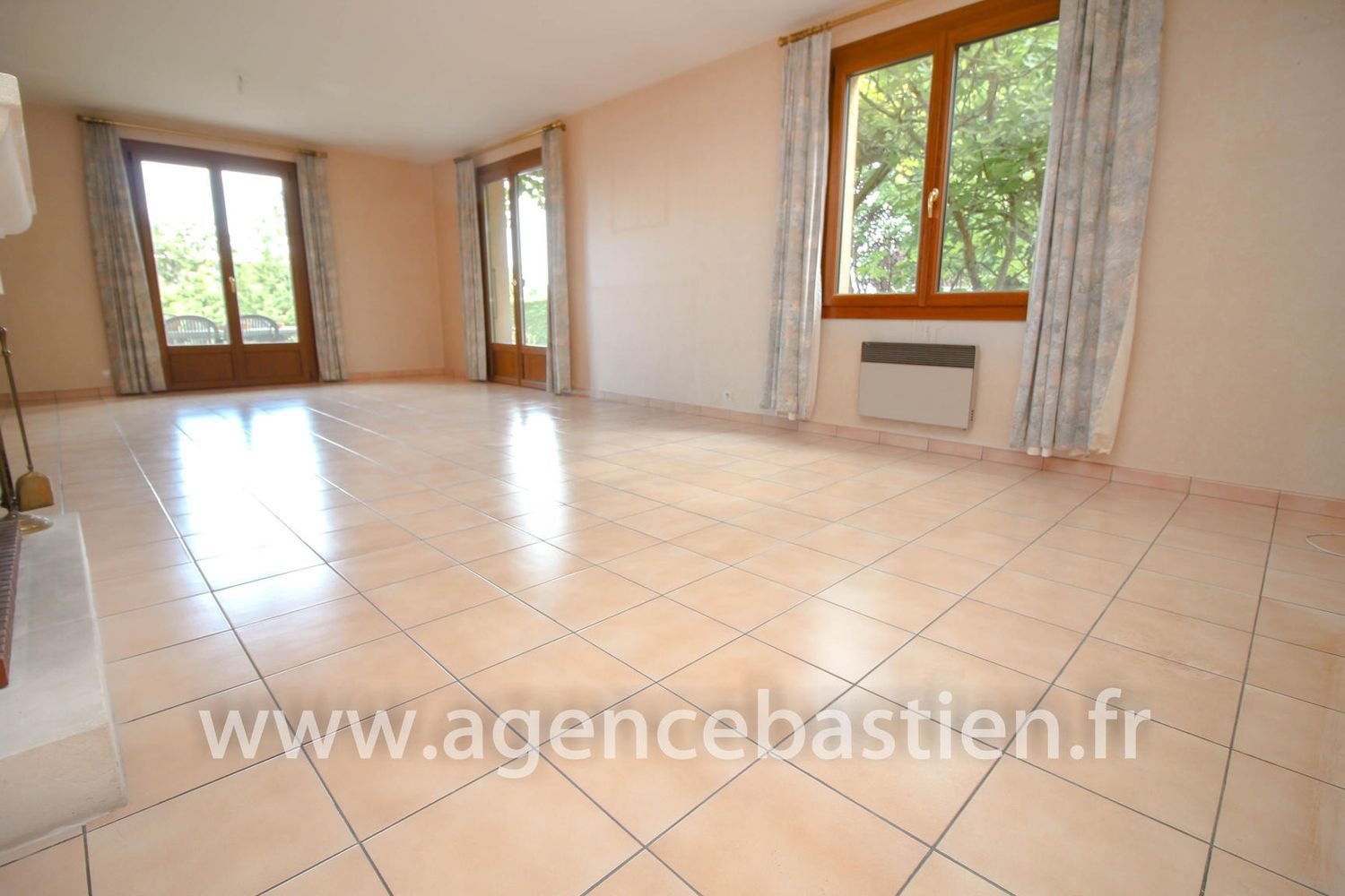 Maison à vendre, 150m², Prévessin-Moëns
