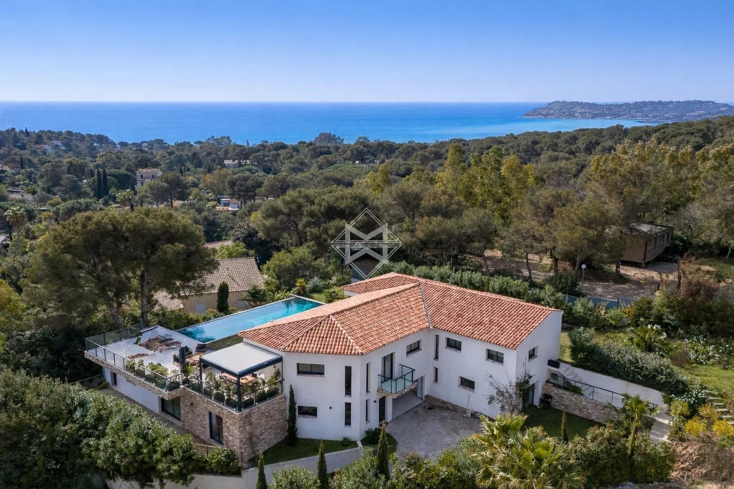 Maison à louer, 350m², La Croix-Valmer