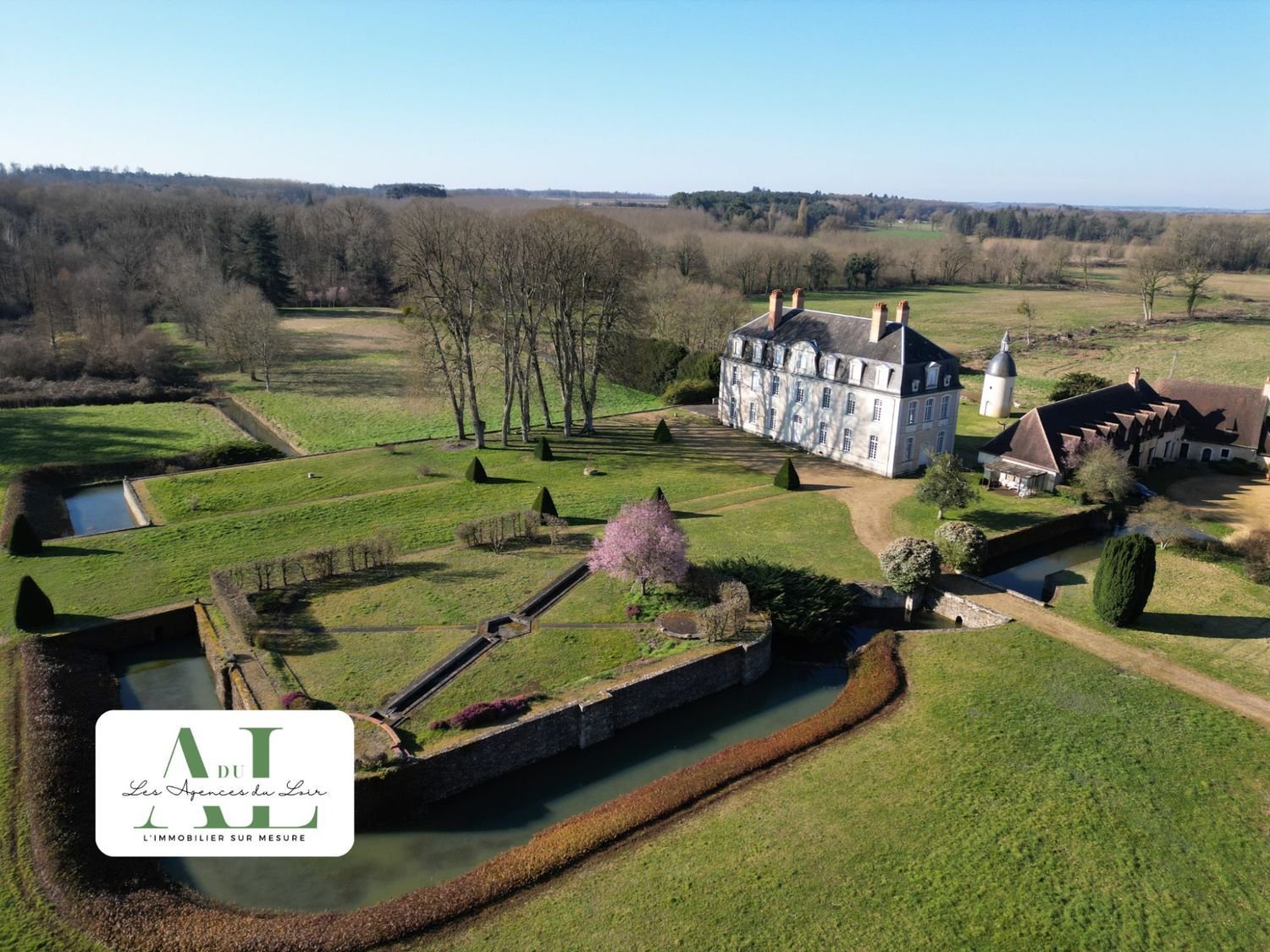 Maison à vendre, 800m², La Flèche