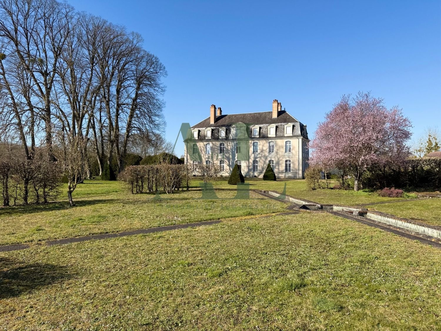 Maison à vendre, 800m², La Flèche