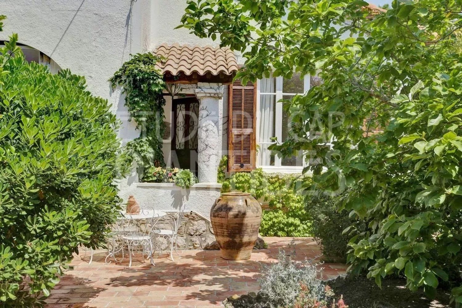 Maison à louer, 546m², Antibes