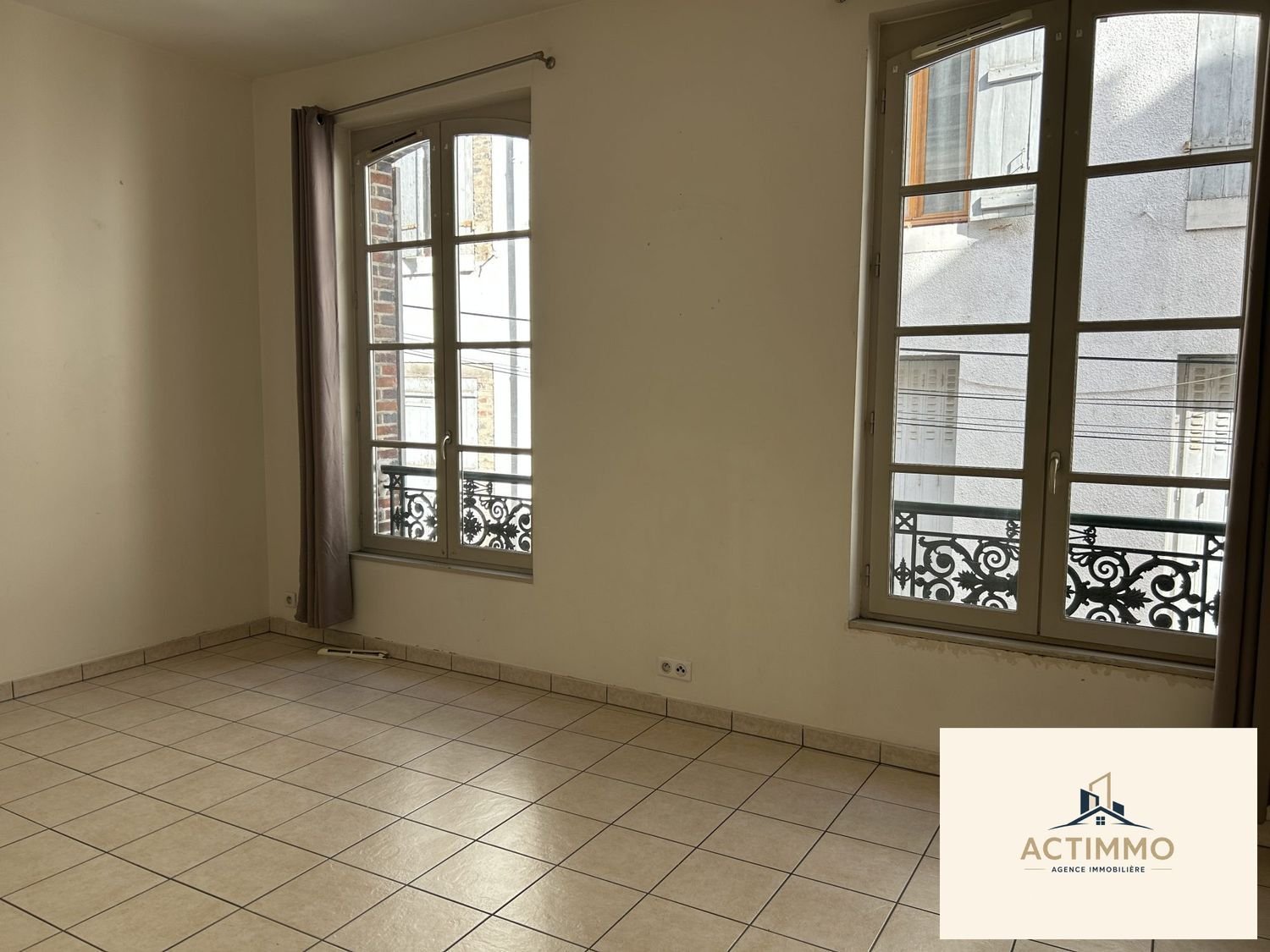 Appartement à louer, 65m², Joigny