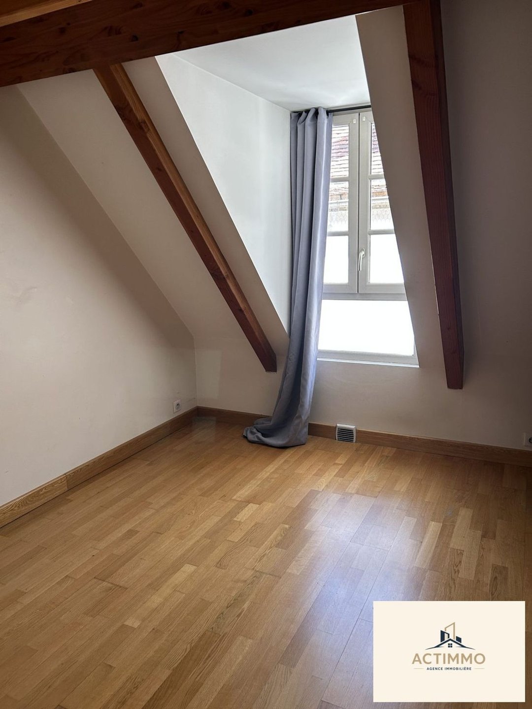 Appartement à louer, 65m², Joigny