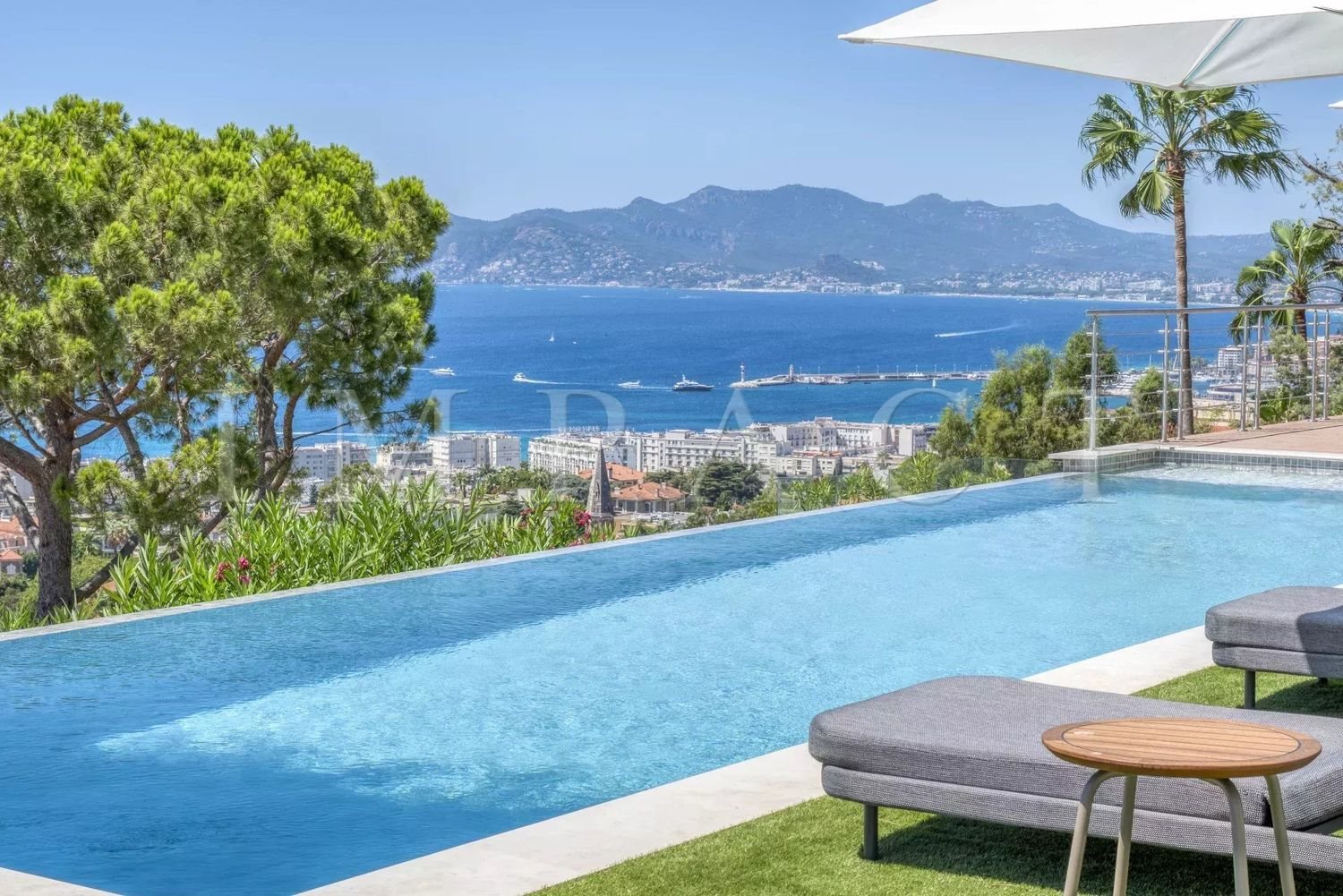 Maison à louer, 600m², Cannes