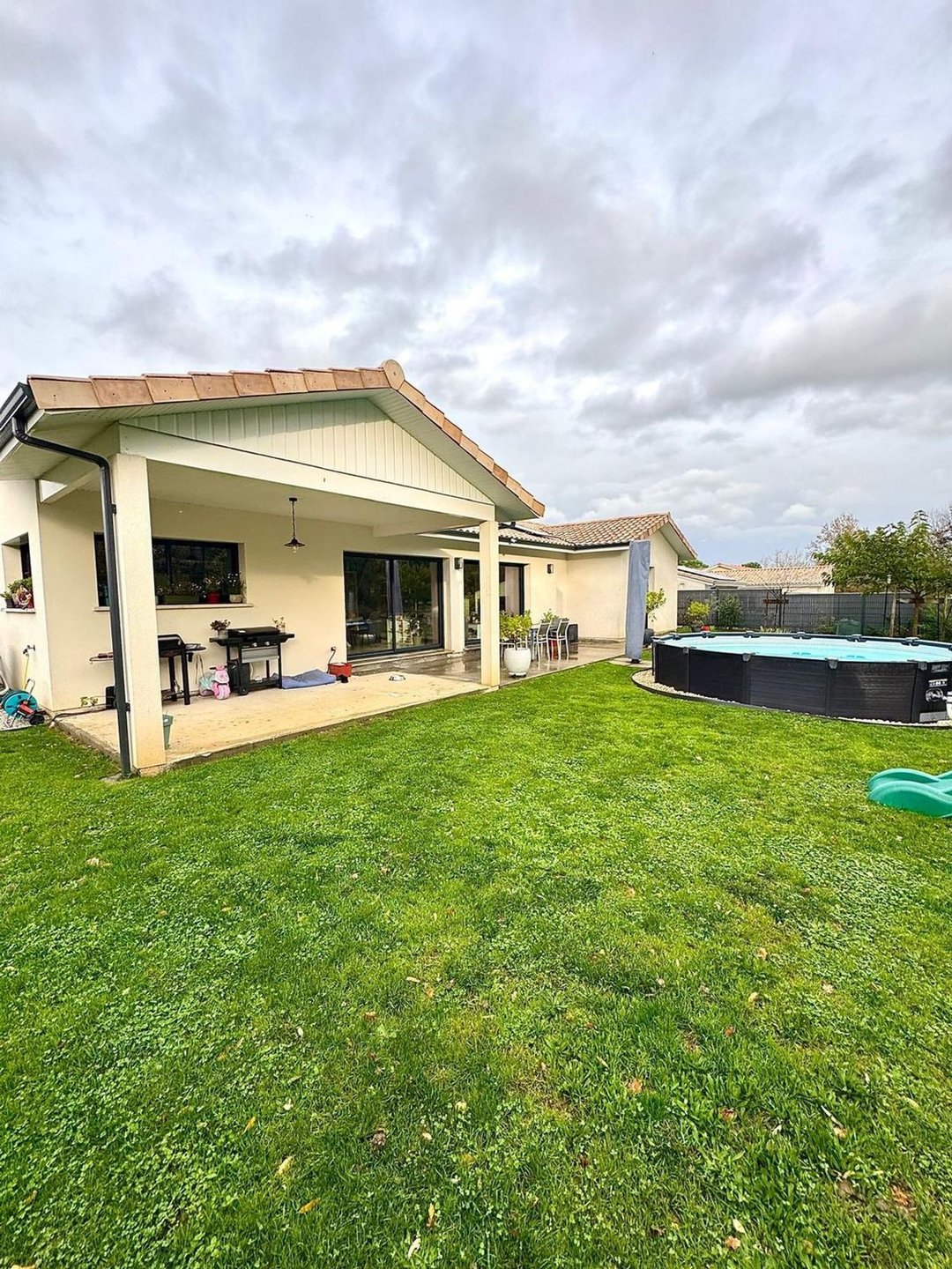 Maison à vendre, 120m², Carignan-de-Bordeaux