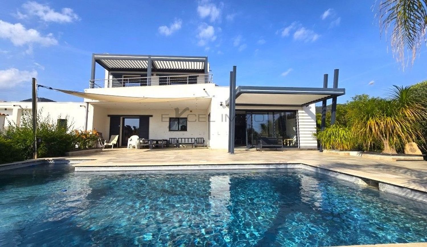Maison à vendre, 160m², Carqueiranne