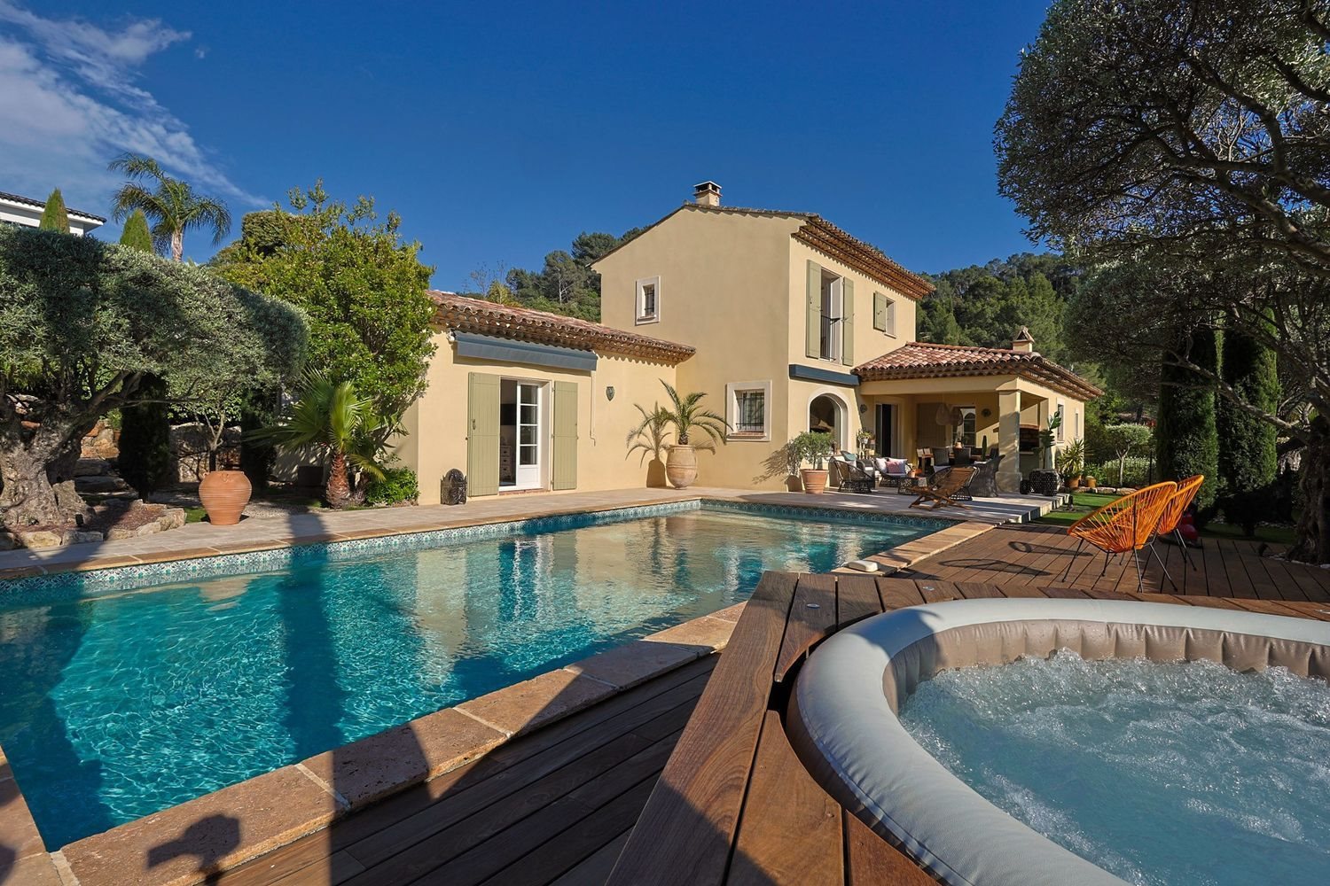 Maison à vendre, 190m², Solliès-Toucas