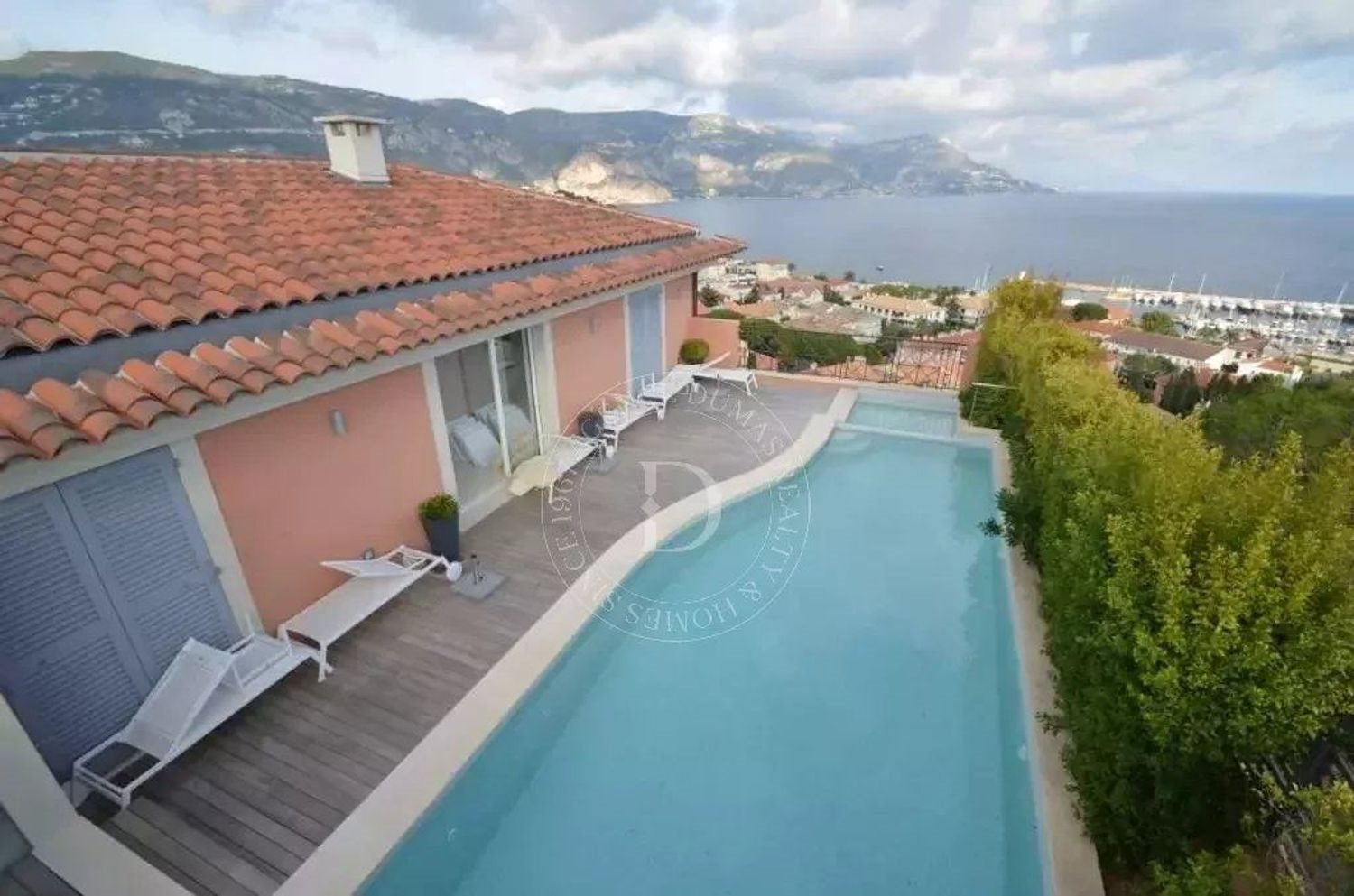 Maison à louer, 650m², Villefranche-sur-Mer