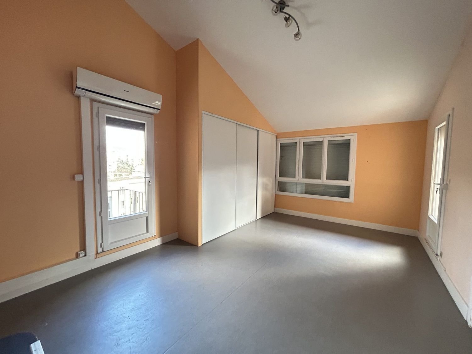Appartement à vendre, 120m², Privas