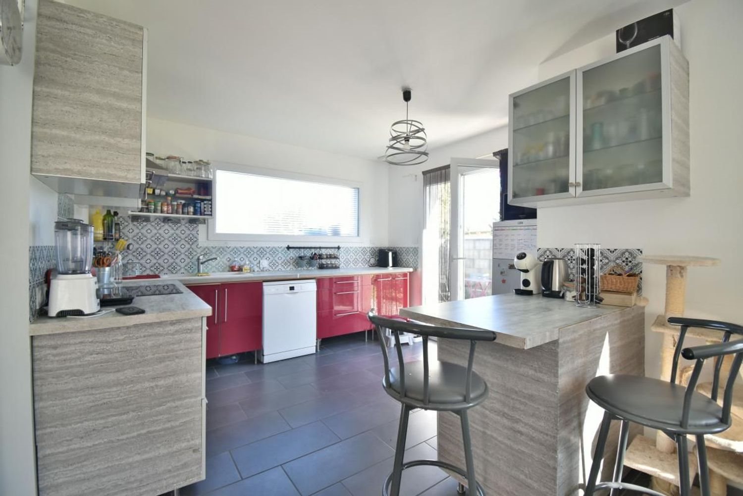 Maison à vendre, 115m², Villieu-Loyes-Mollon