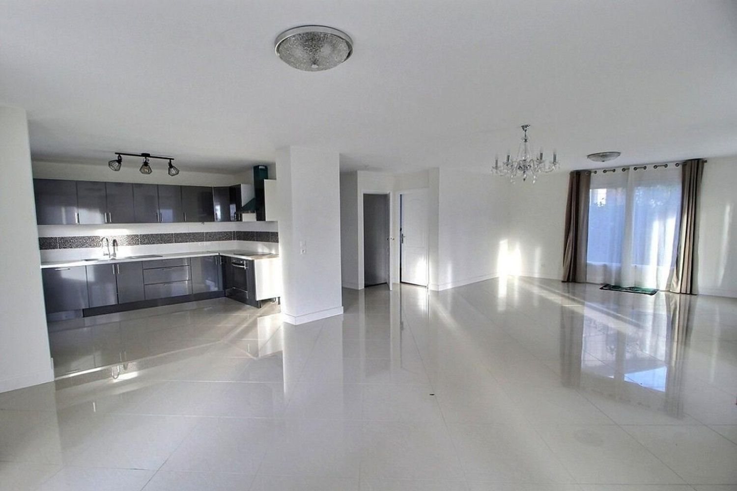 Maison à vendre, 225m², Messery