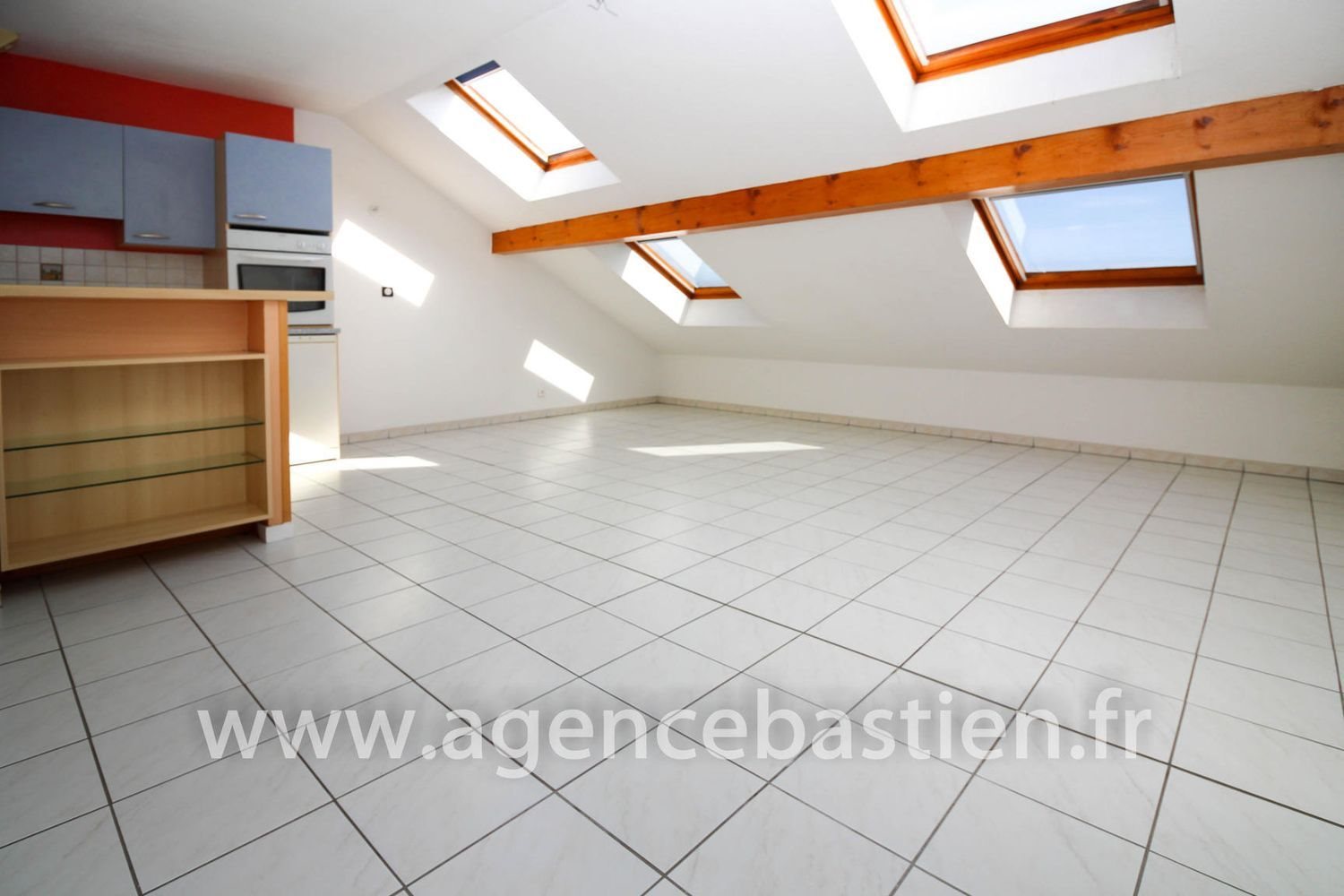 Appartement à vendre, 42m², Cessy
