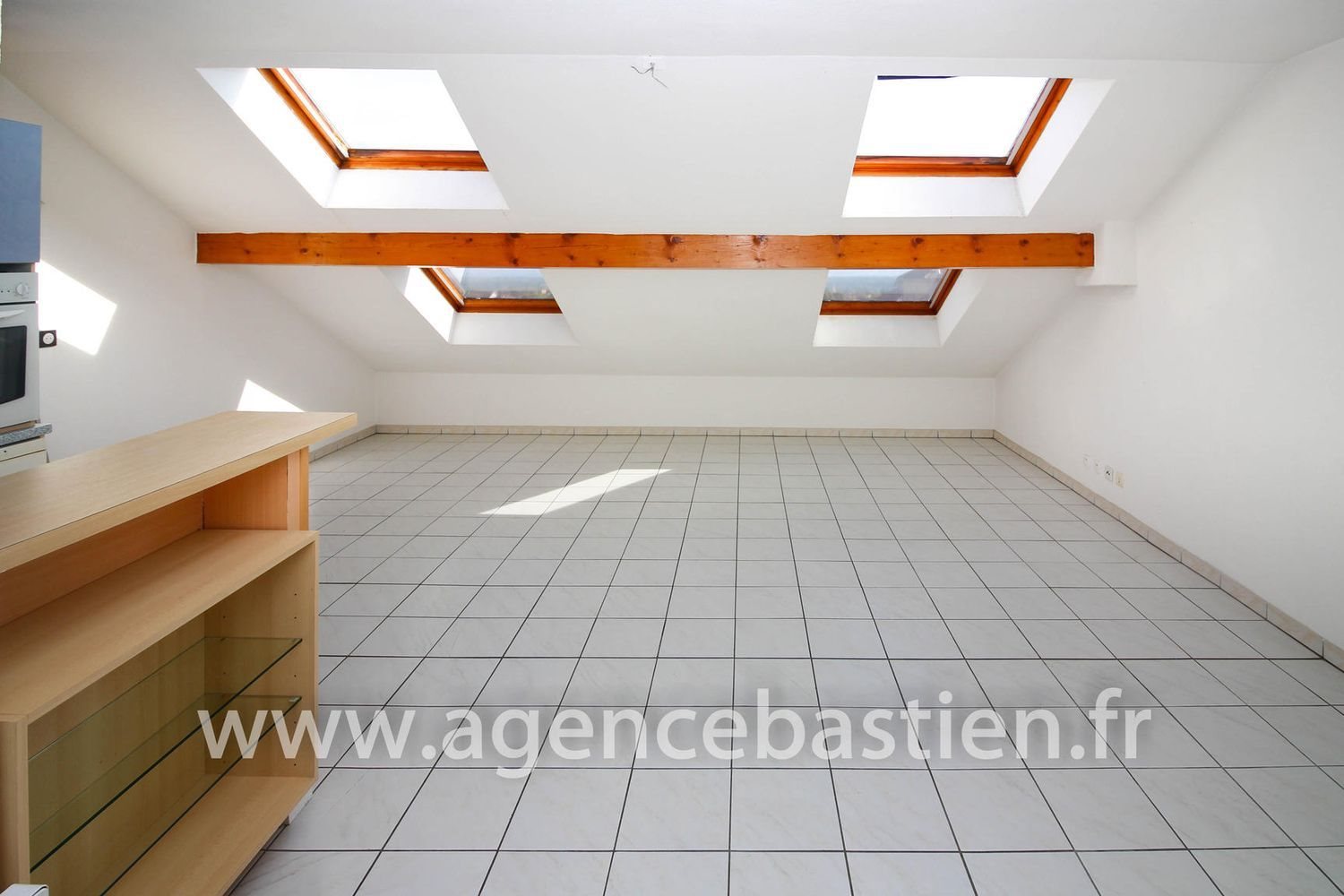 Appartement à vendre, 42m², Cessy