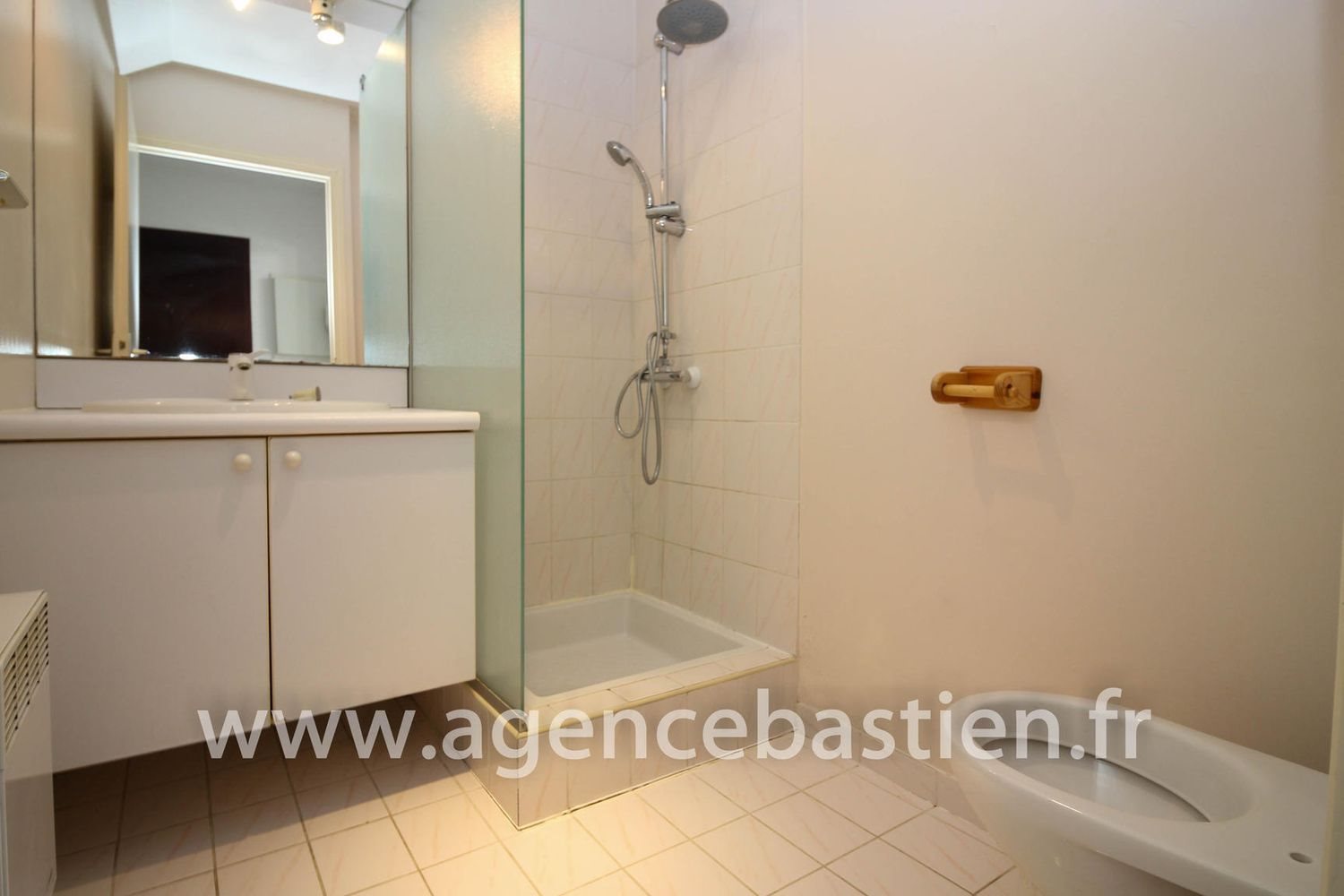 Appartement à vendre, 42m², Cessy