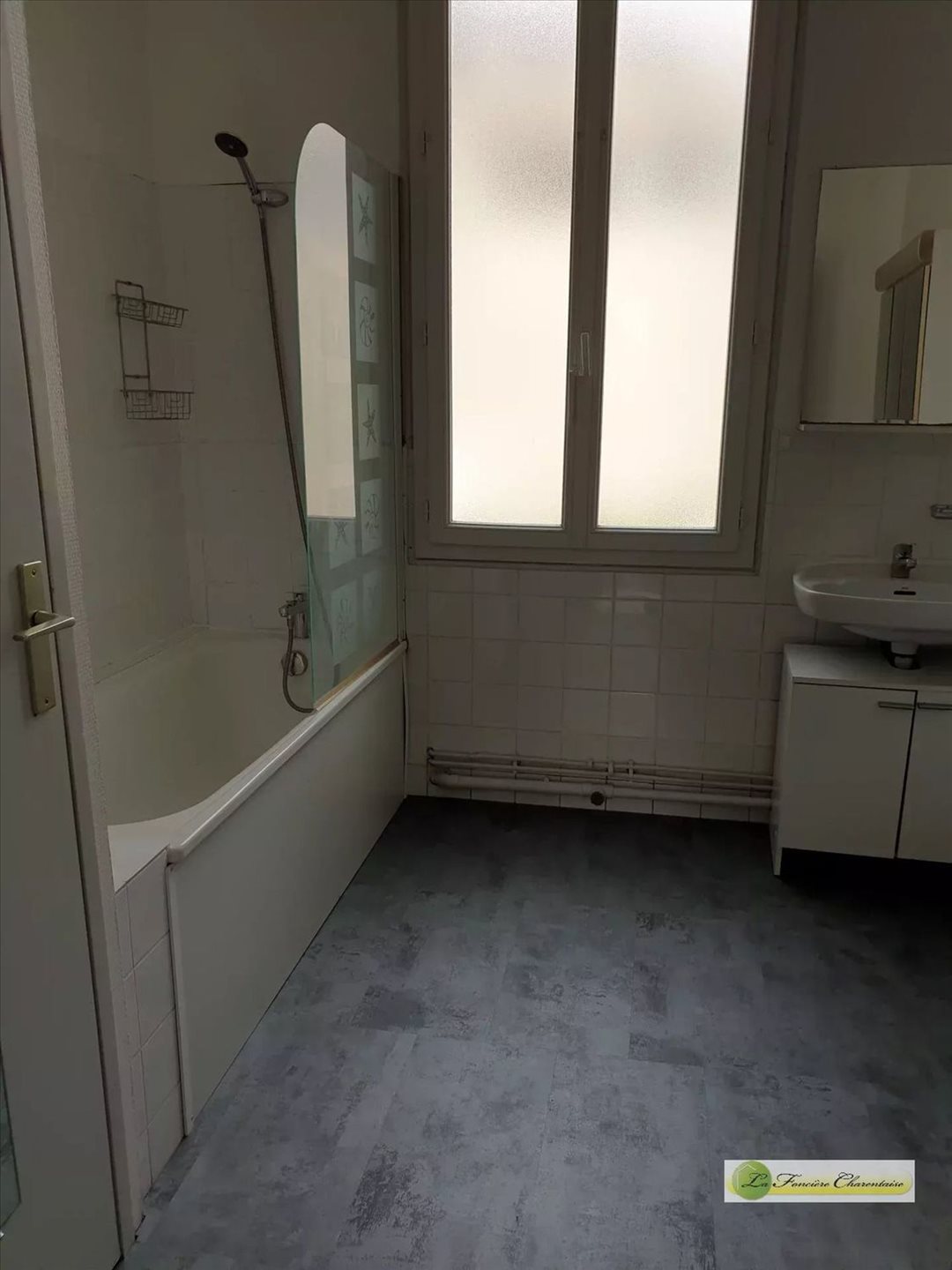 Appartement à louer, 98m², Angoulême