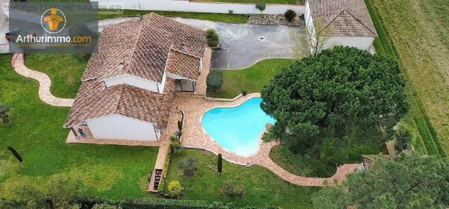 Maison à vendre, 174m², Sainte-Bazeille