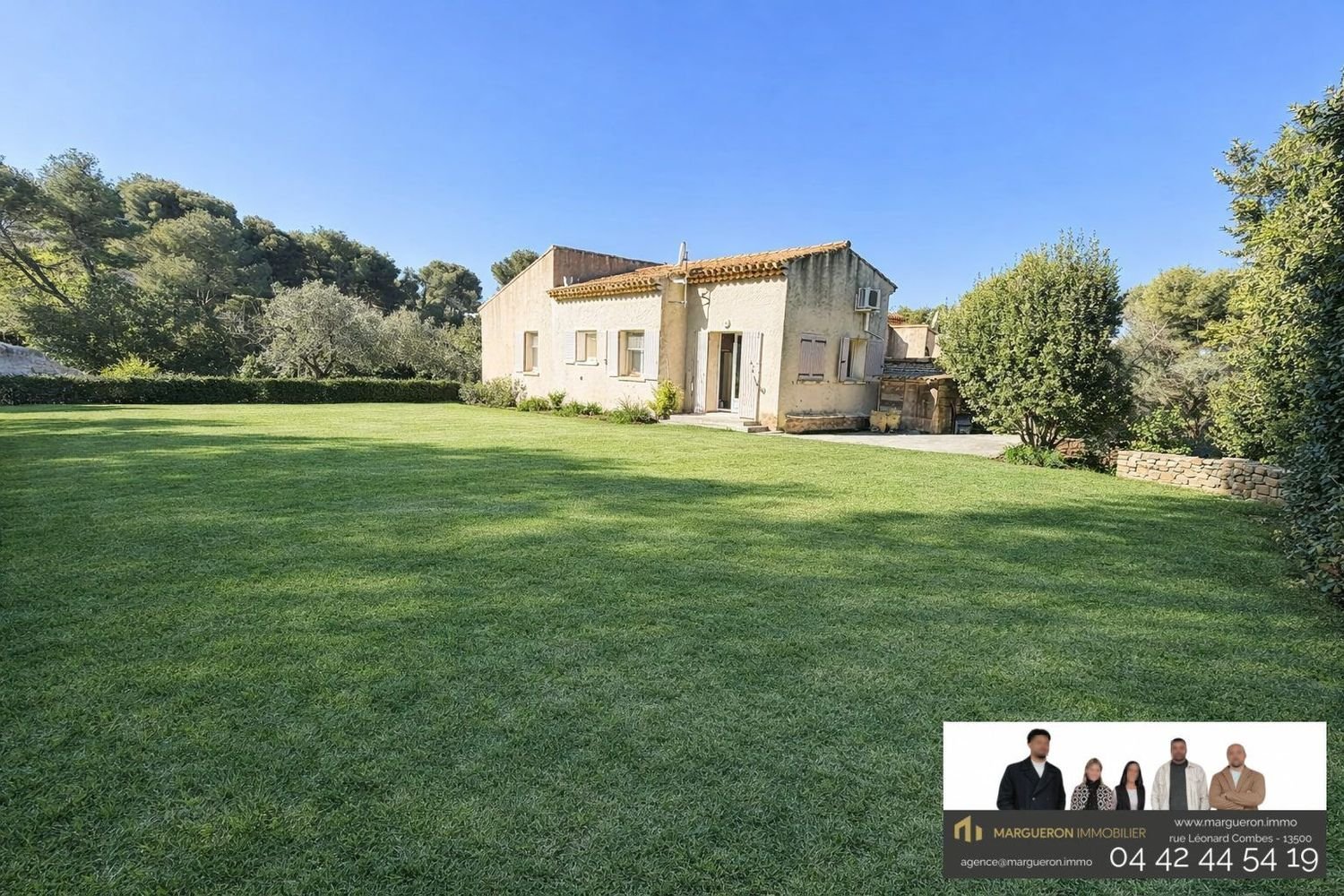 Maison à vendre, 210m², Saint-Mitre-les-Remparts