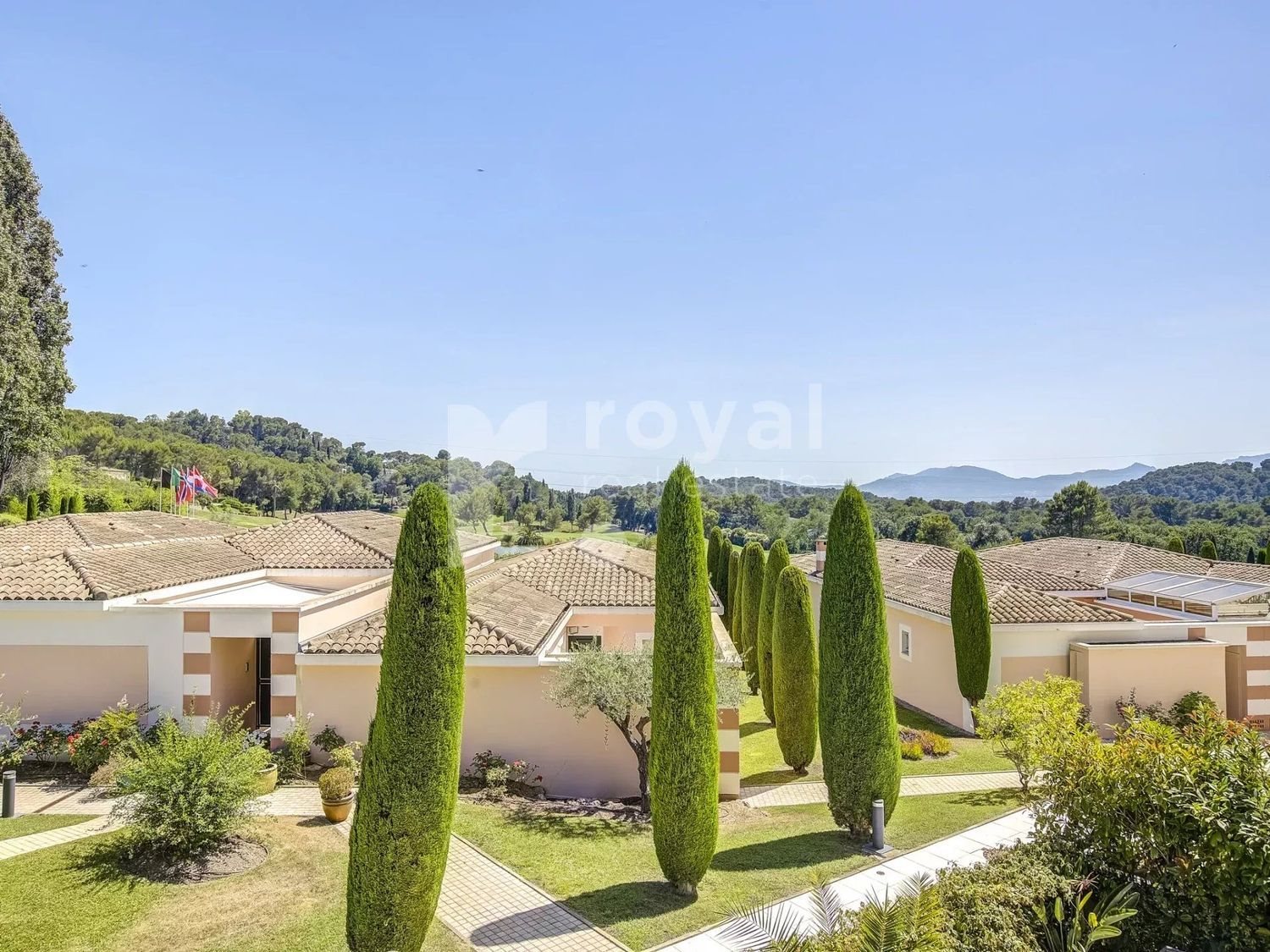 Appartement à louer, 81m², Mougins